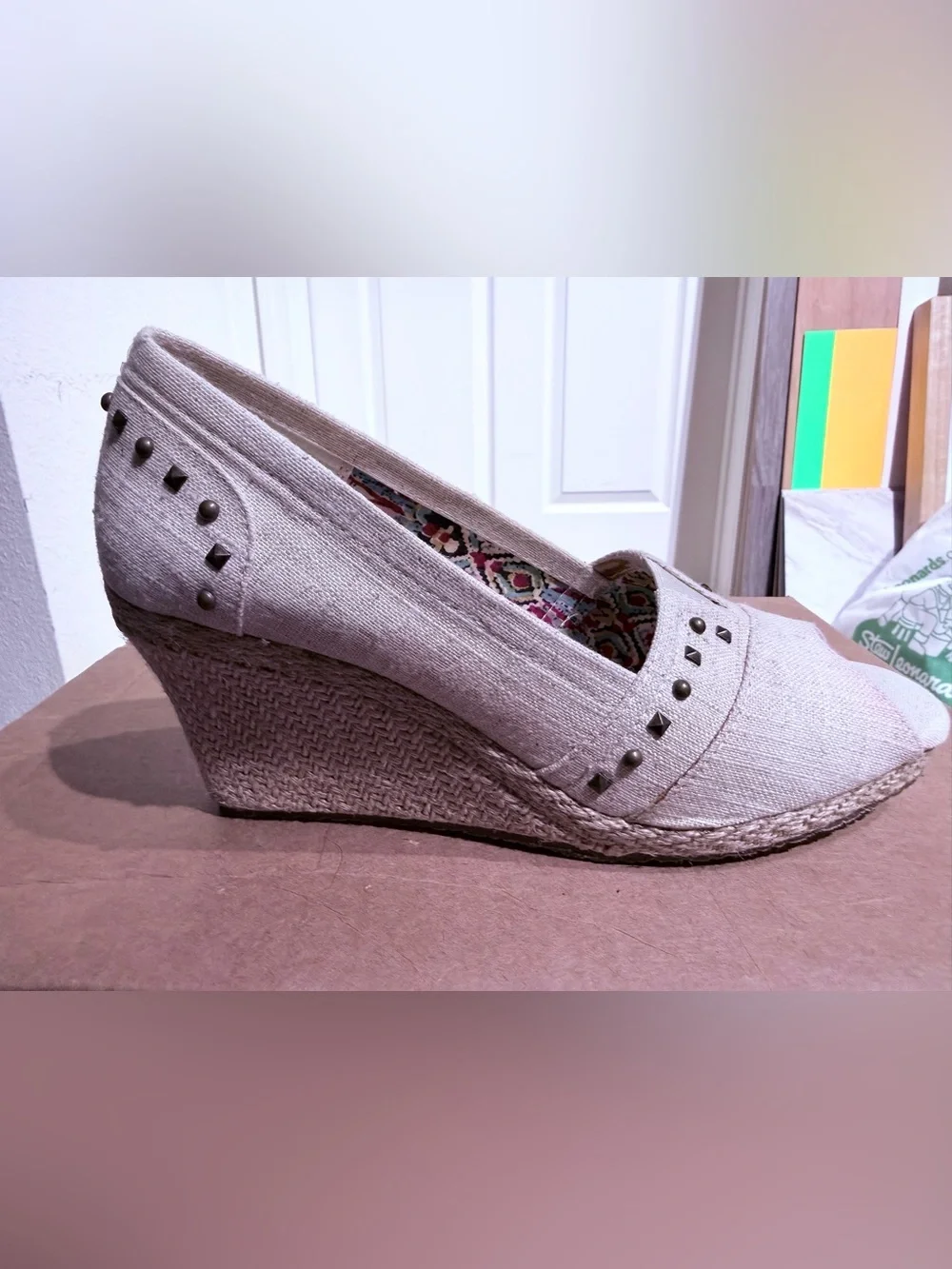Skechers Cali Salty Natural Linen Peep Toe Studded Wedges Womens Size 9